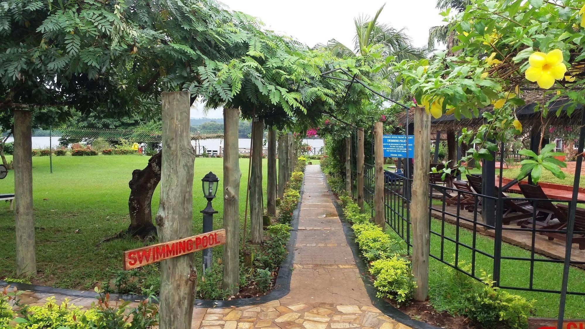 Afrikiko River Front Resort Akosombo Exterior foto